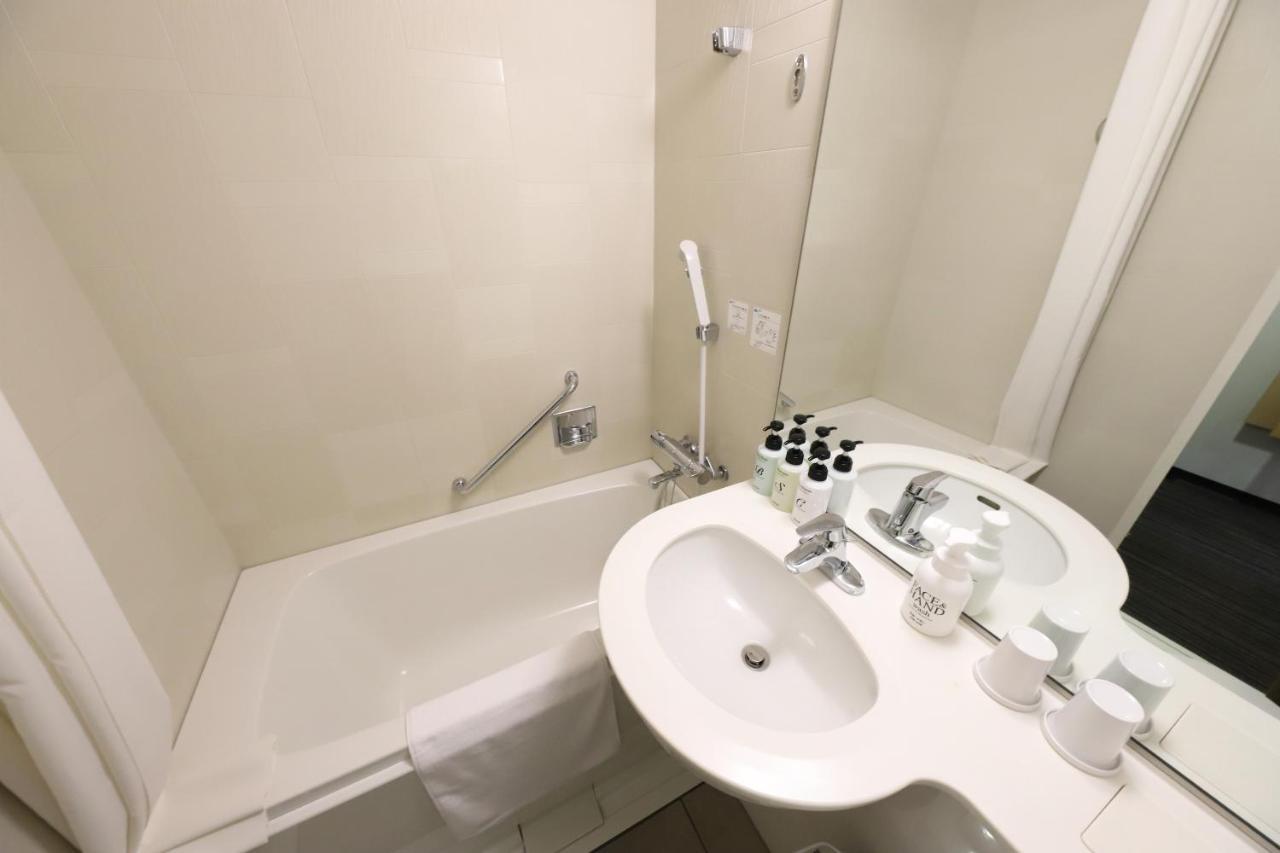 Smile Hotel Osaka Yotsubashi Екстер'єр фото